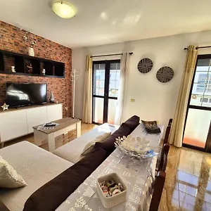 https://awesome-apartment.in-canary-islands.com